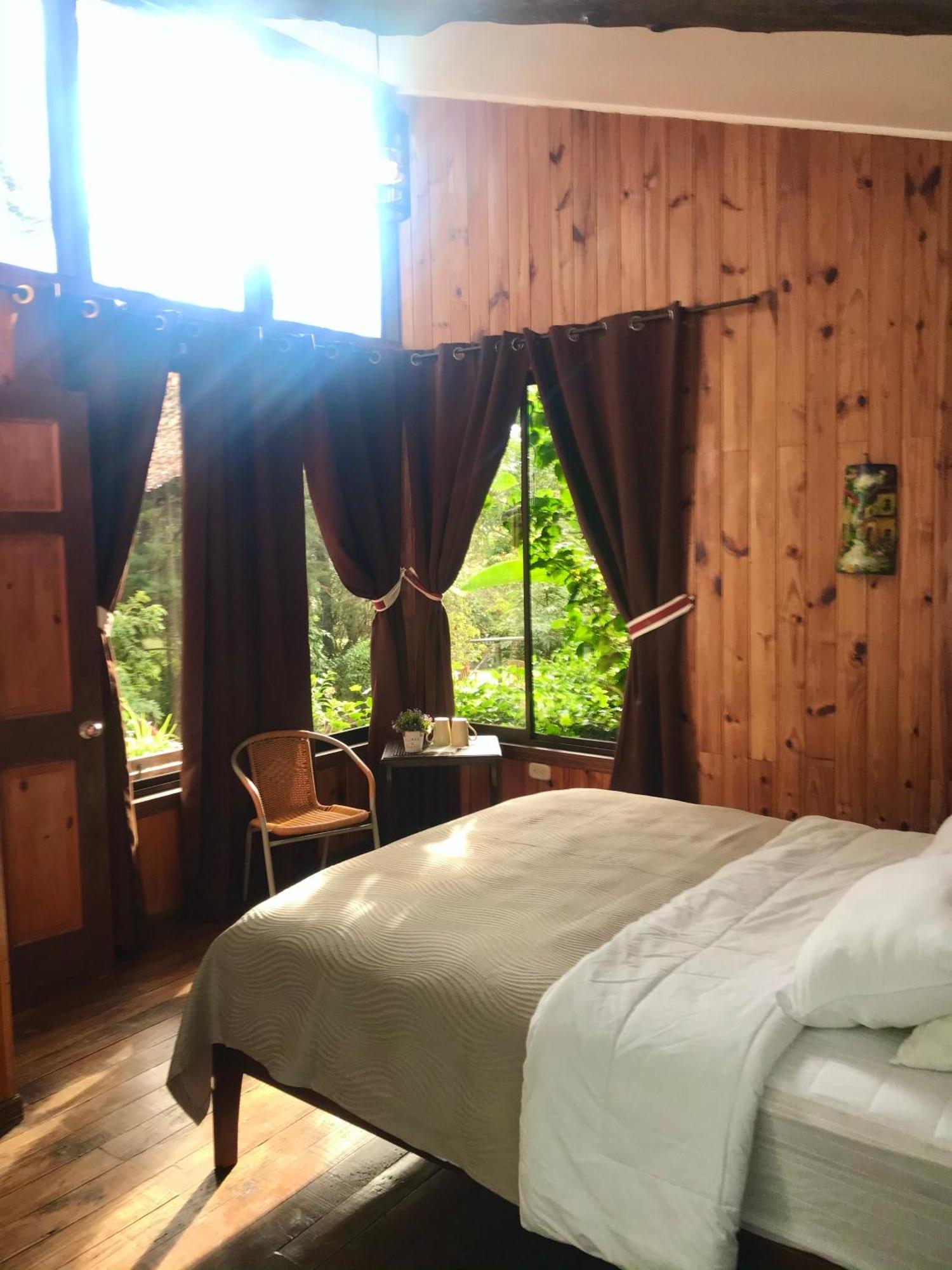 Yerbabuena Lodge Monteverde Habitación foto